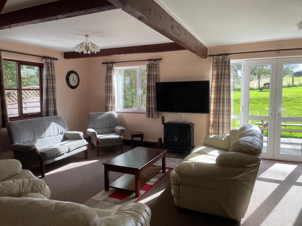 Trenewydd Farm Holiday Cottages Cardigan Esterno foto