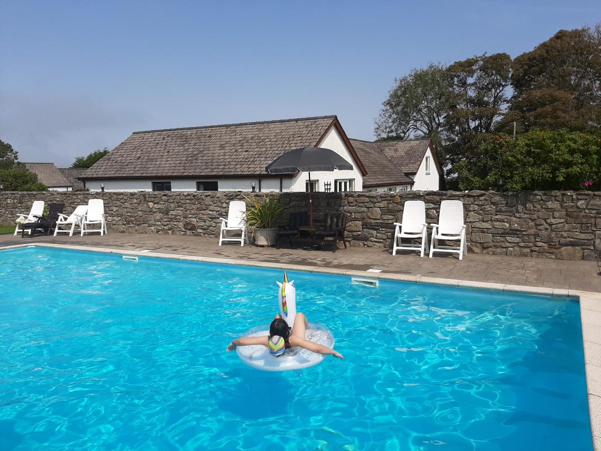 Trenewydd Farm Holiday Cottages Cardigan Esterno foto