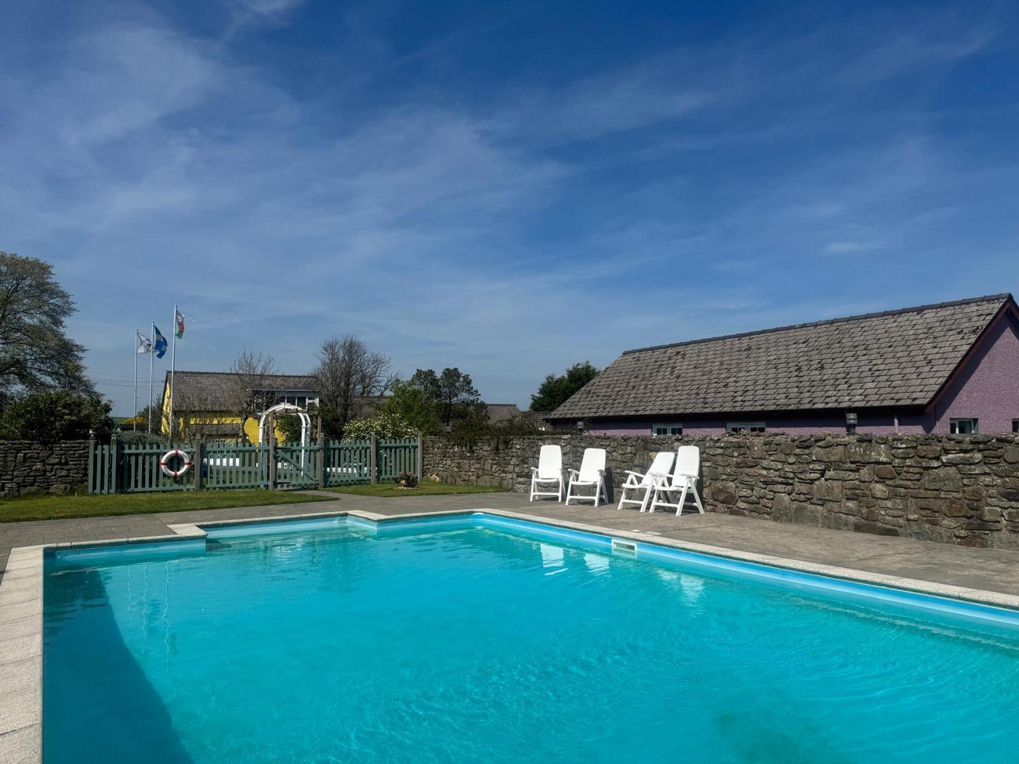 Trenewydd Farm Holiday Cottages Cardigan Esterno foto
