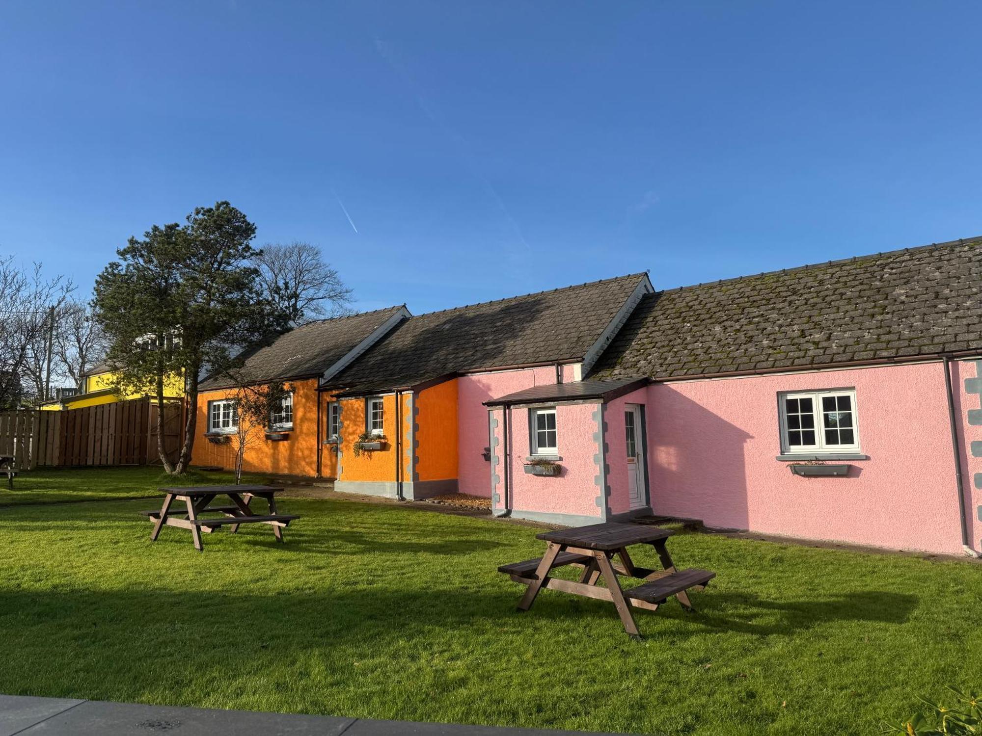 Trenewydd Farm Holiday Cottages Cardigan Esterno foto